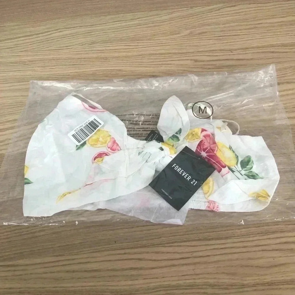 🆕Forever 21 Fruit Prints Woven Bralette Top M🆕 - Picture 9 of 9